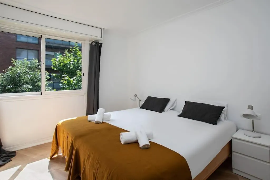 Canela Homes Barcelona Padilla شقة